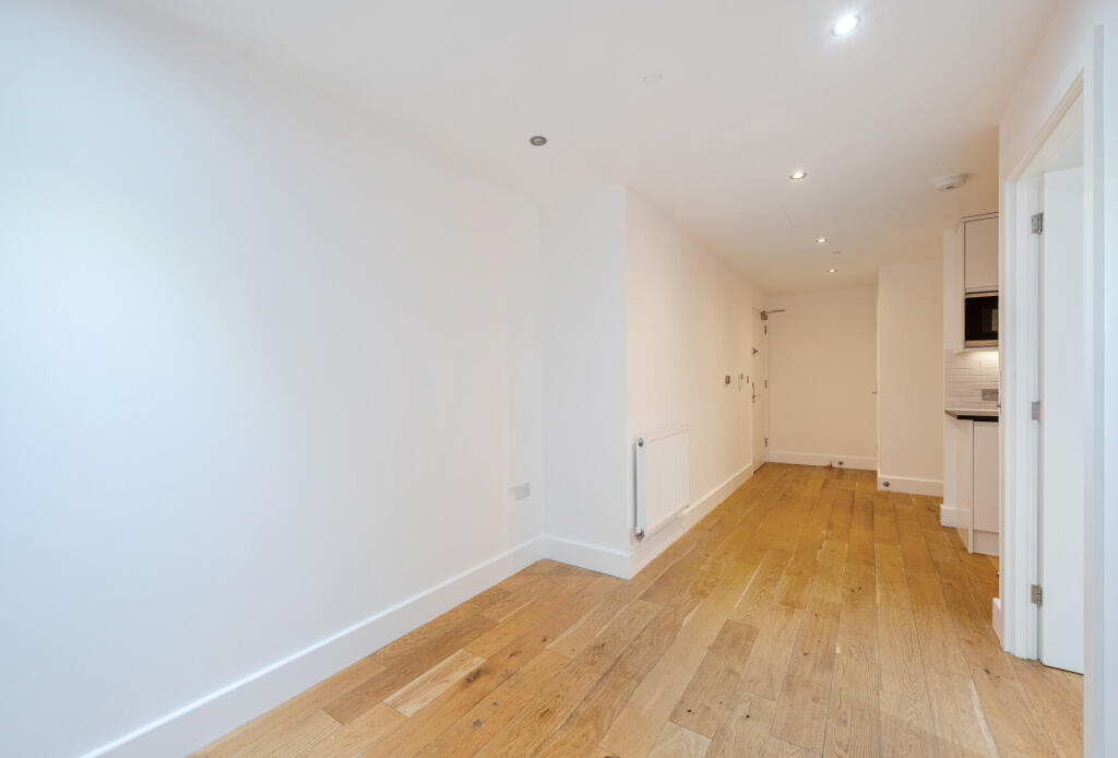 1380618-5-6911eba...