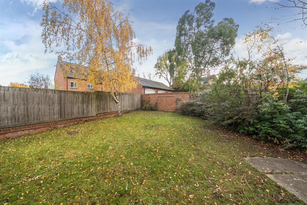 6 The Old Woodyard, Silverstone (6).jpg