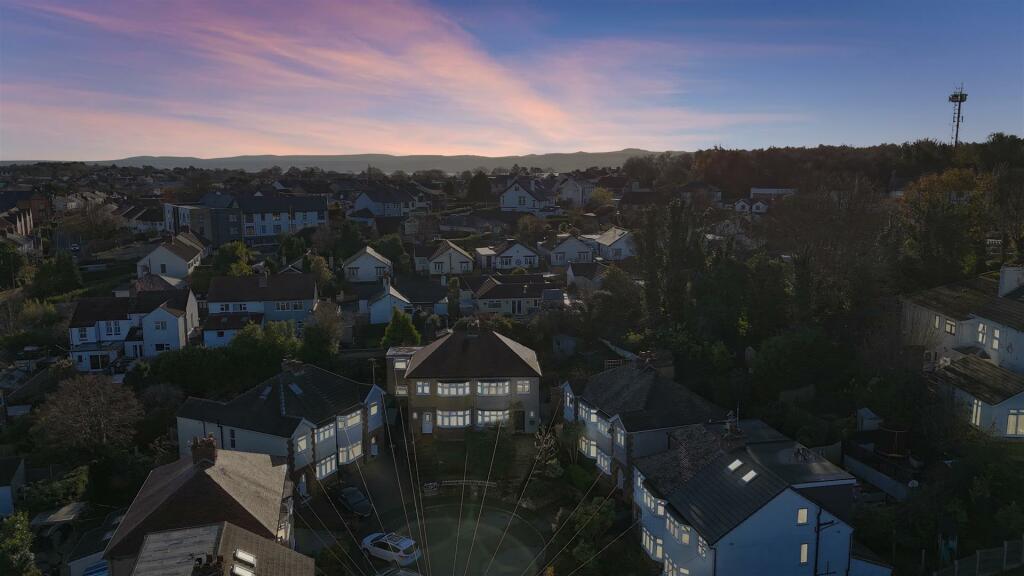 dji_fly_20241126_133948_0405_1732639057228_photo c