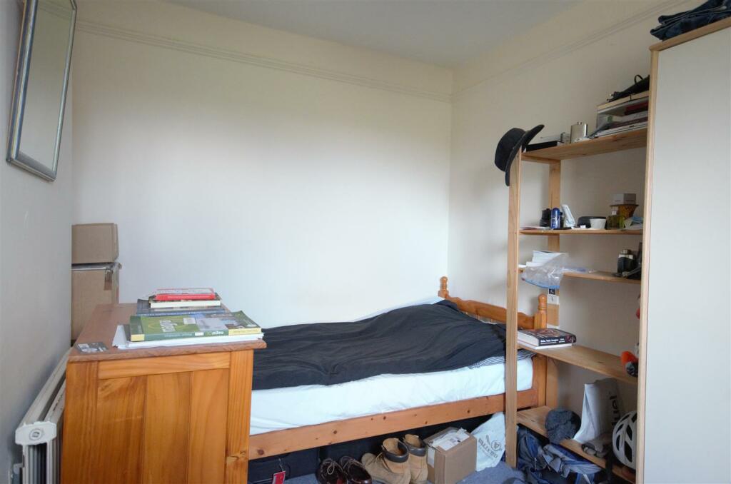 Room 3a.jpg