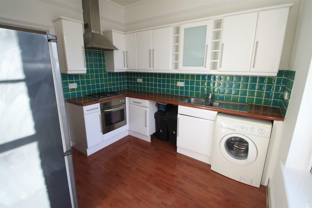 Kitchen.JPG