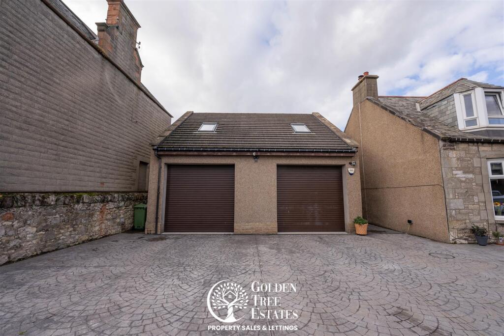 Double Garage
