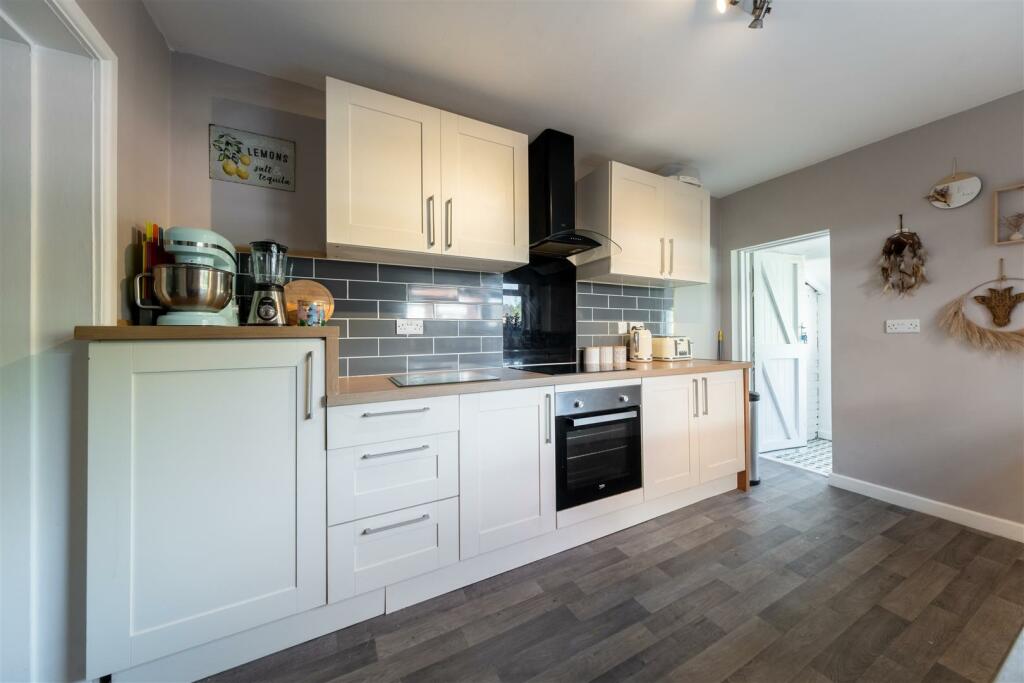 5 Brierley Street-002.jpg