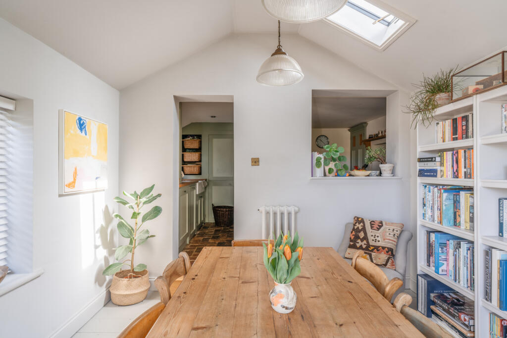 277377 - 4WalnutTreeCottages_HighRes-9.jpg