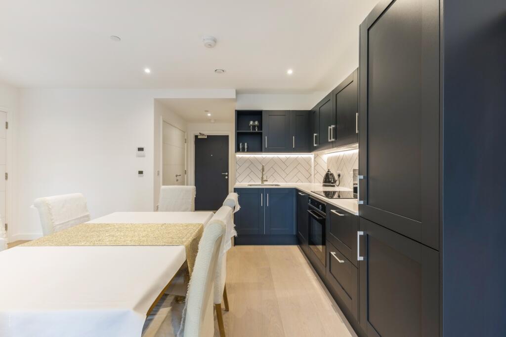 96075_209-Brookli...