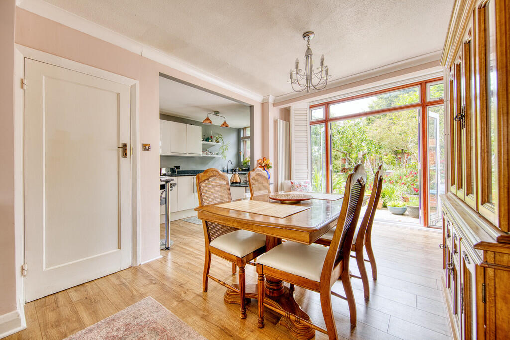 Dining room 2