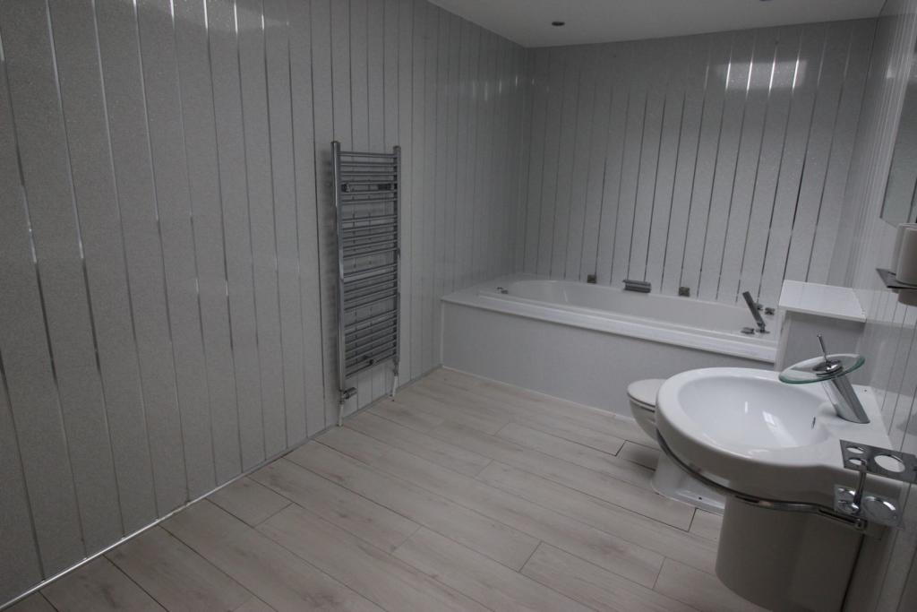 Master En-suite