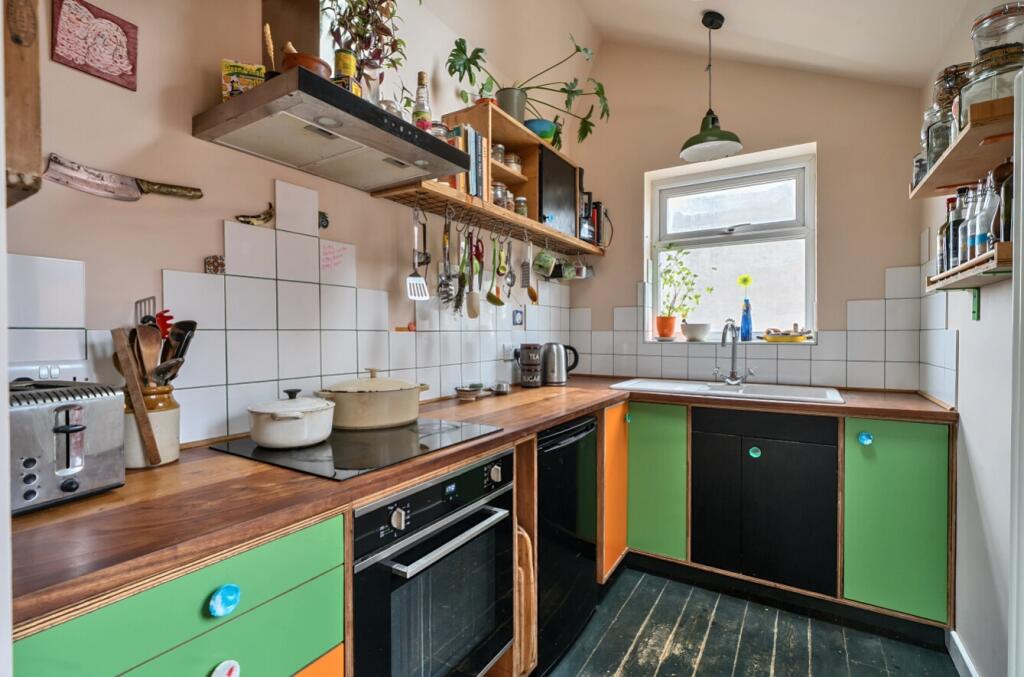 68052cba00aba-l-1269589 (5)