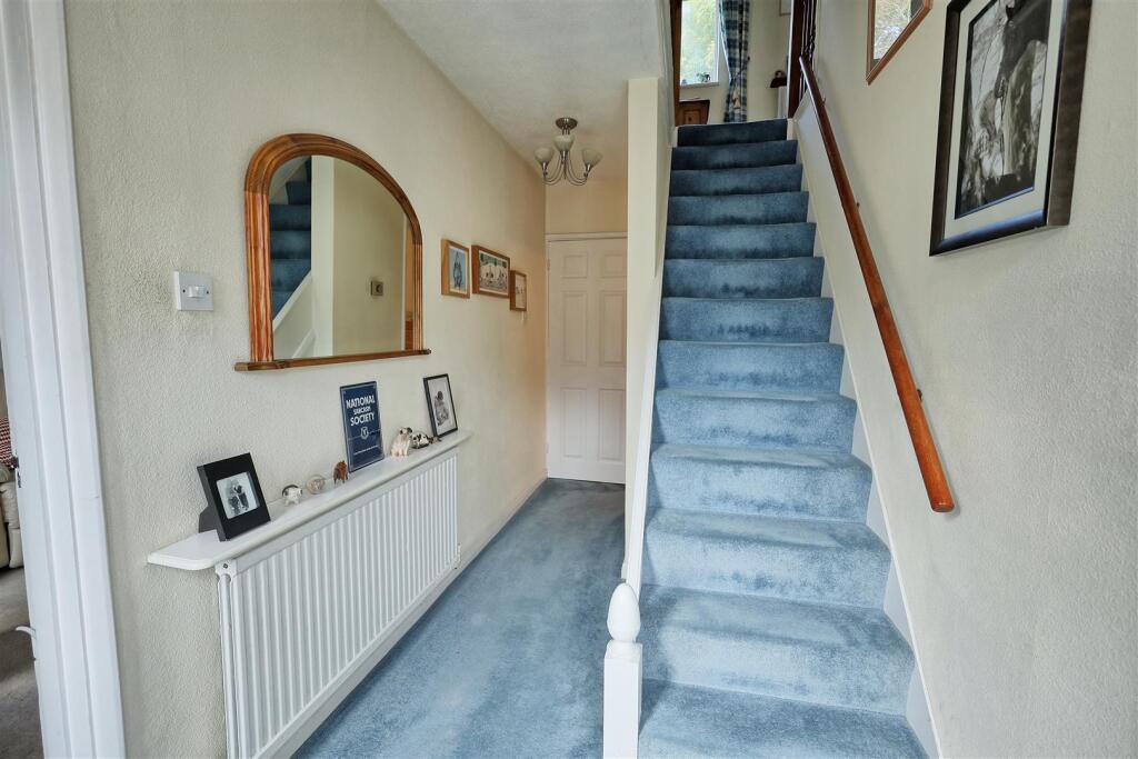 ENTRANCE HALLWAY