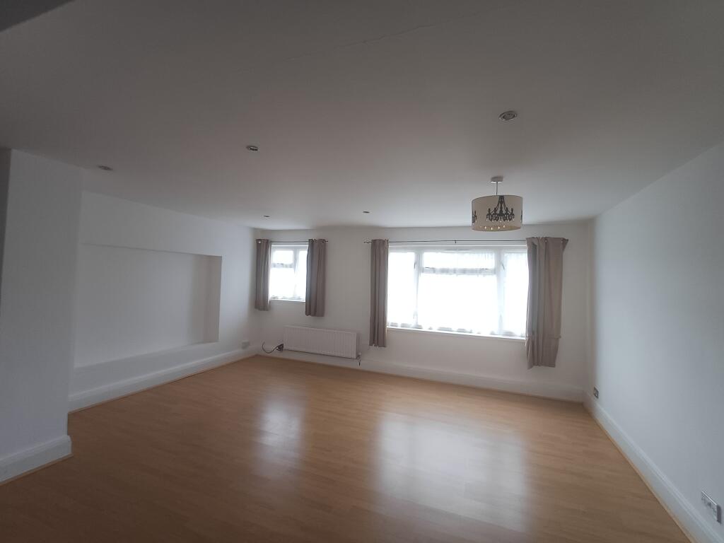 St. Chads Walk South, Grimsby, DN37