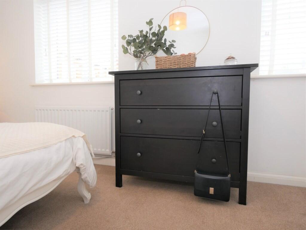 BEDROOM1 3