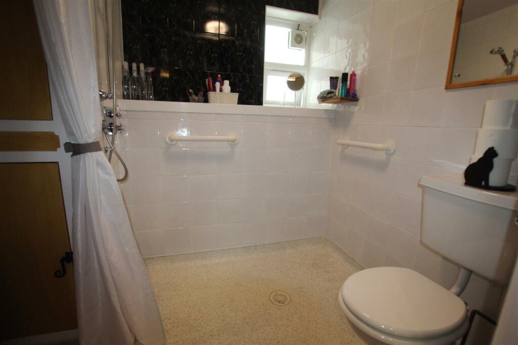WET ROOM
