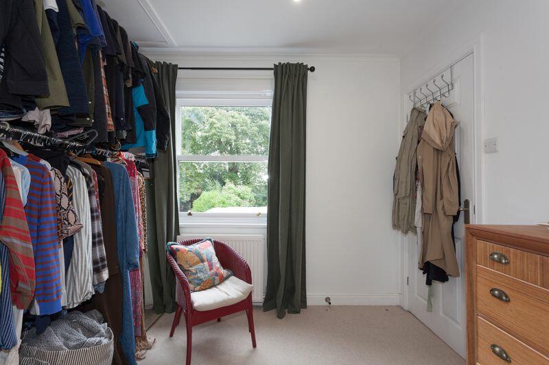 BEDROOM 1 FRONT