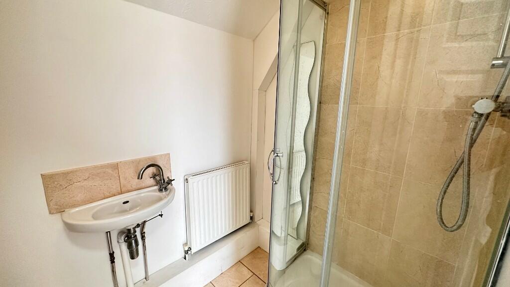 Shower Room/w.c.