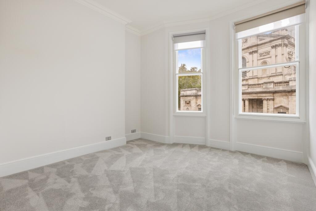 JLL Flat 1 57 Ege...