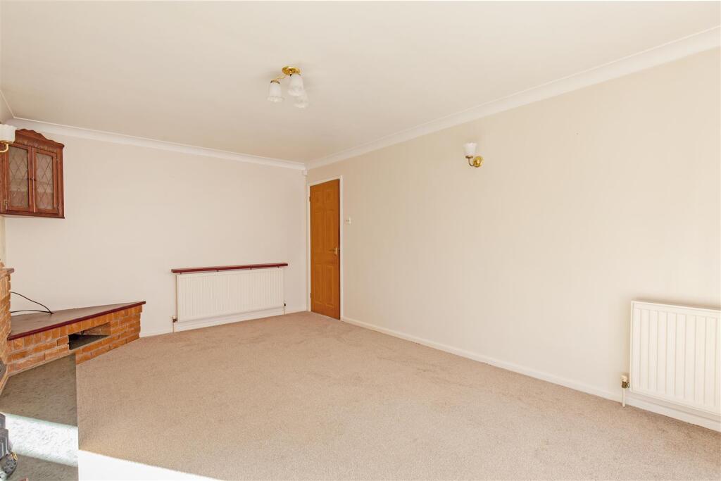 Reception Room-2.jpg