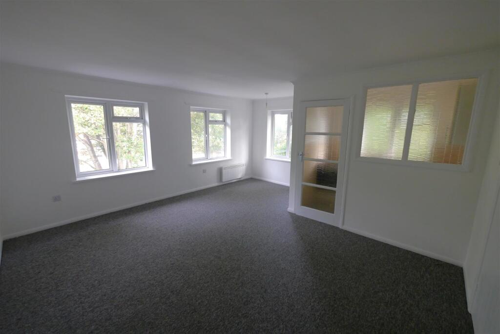 Studio Room