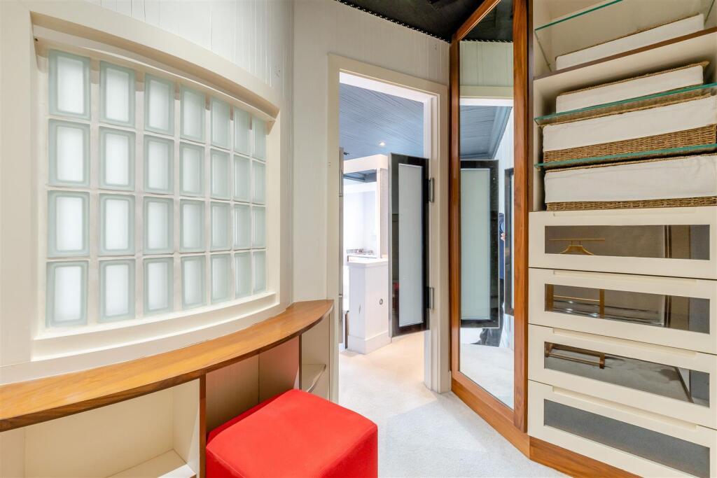 8654181-interior31.jpg