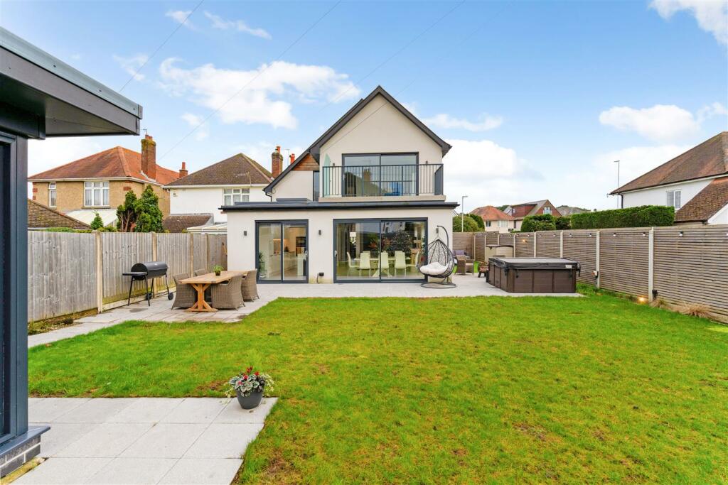 61759_132A Sandbanks Road Poole BH14 8DA  (6).jpg