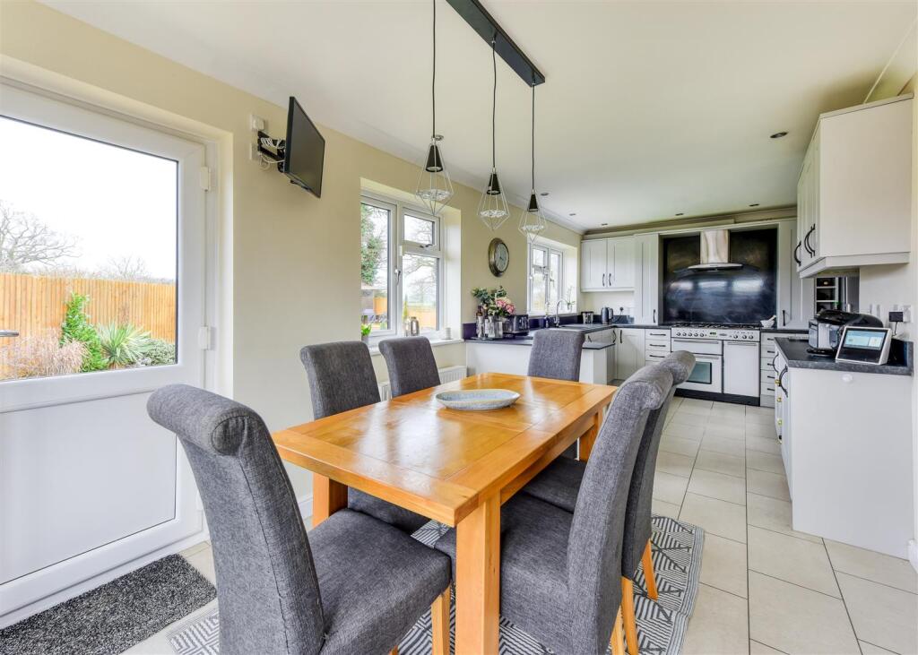 103 Six Ashes Road-kitchen4.jpg