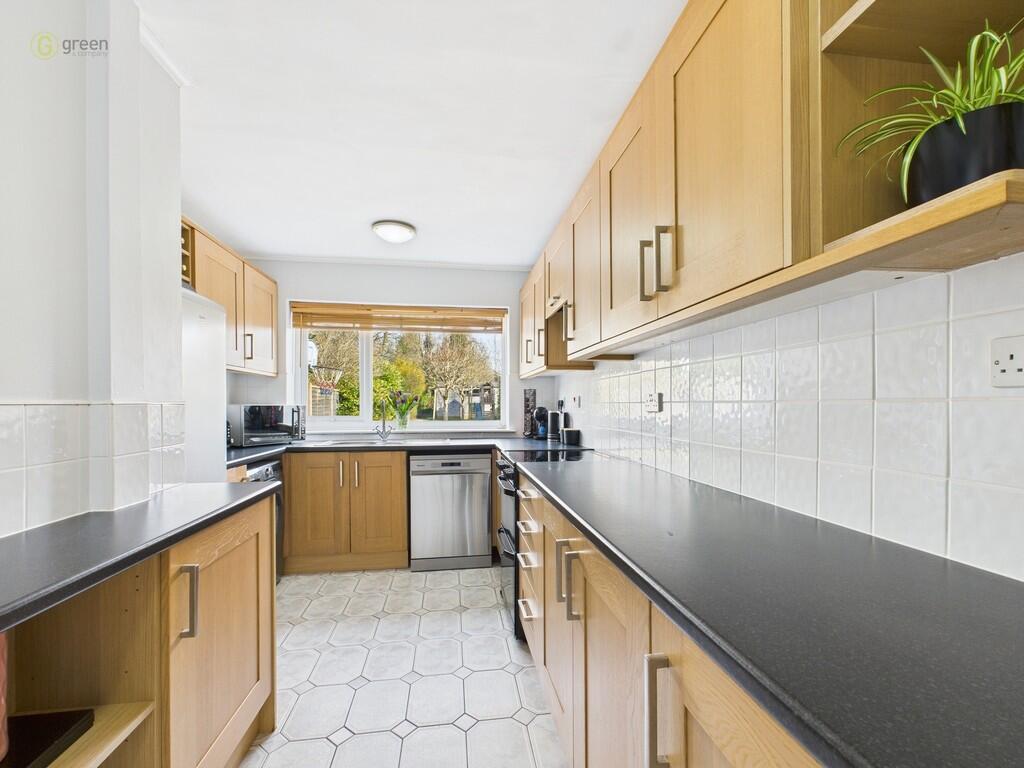 CAM03830G0-PR0120...