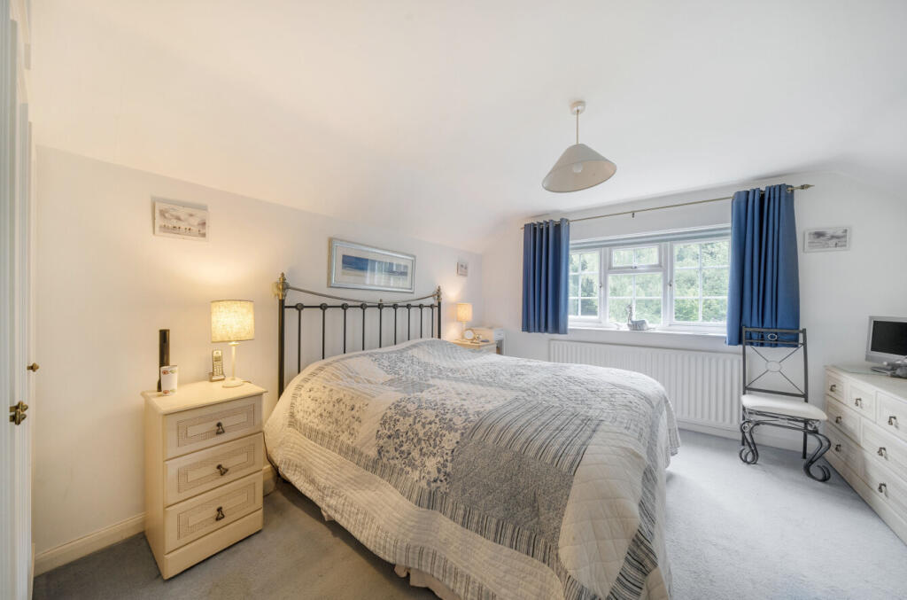 1296274-17-682de2...