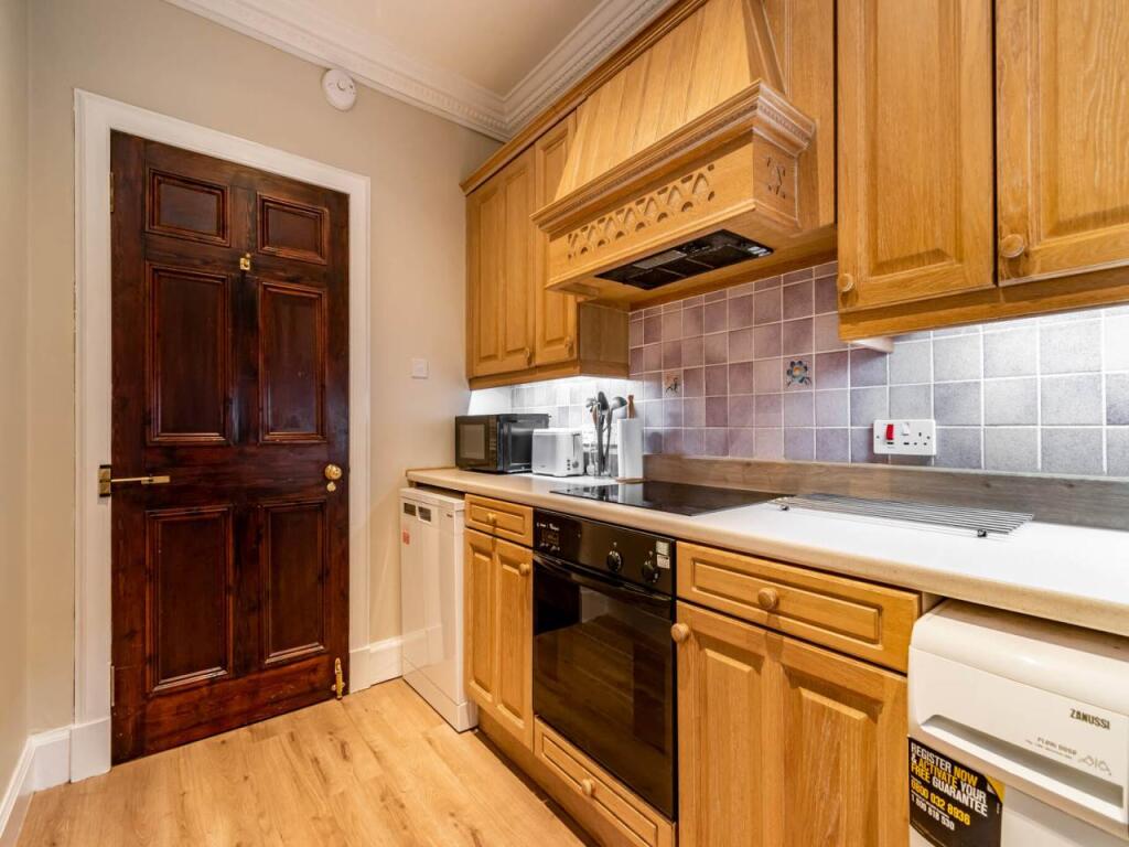 61025_38B-RoyalTerr-