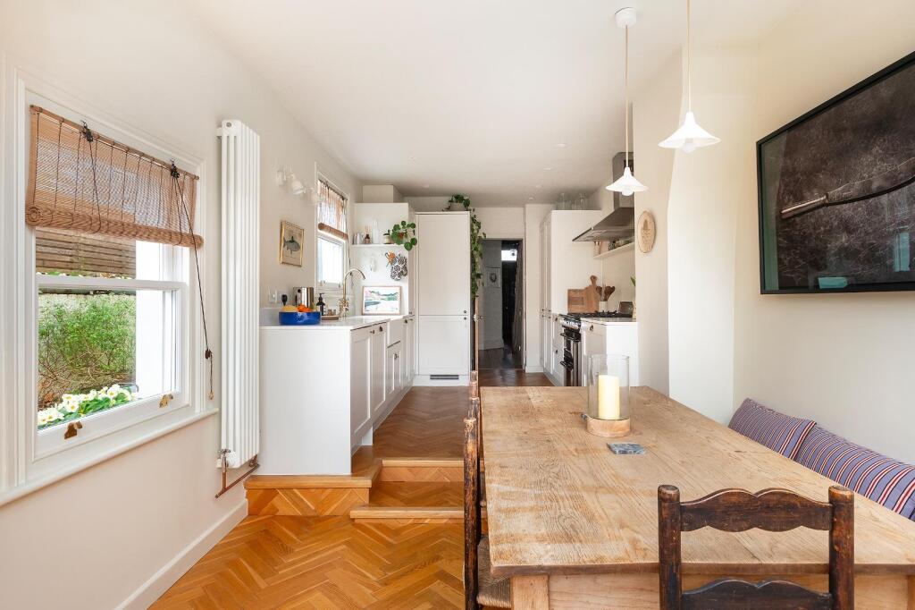 0B2RHD - KitchenDiner A.jpg