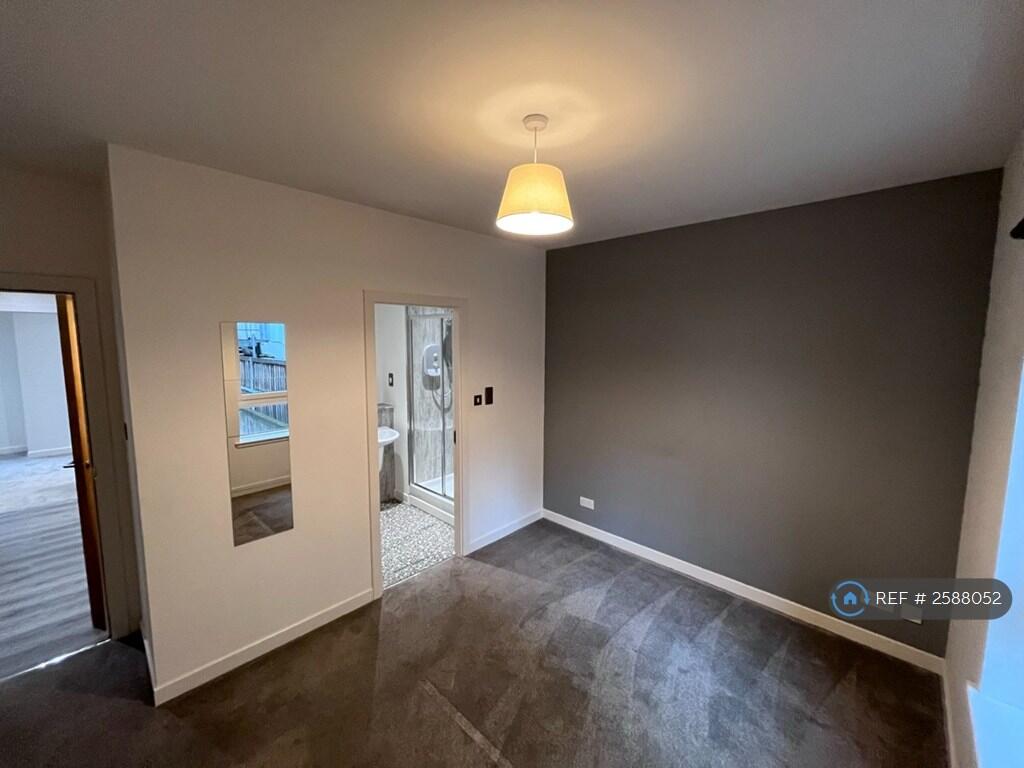 Bedroom With En-Suite