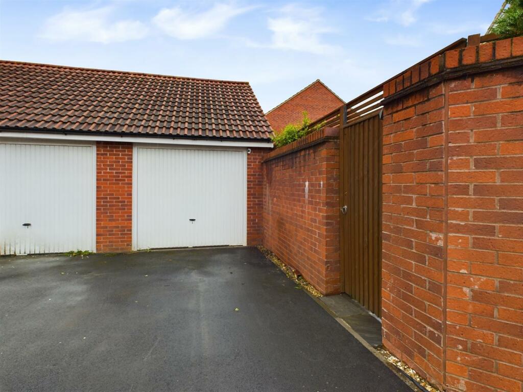 CAM02319G0-PR0118-ST