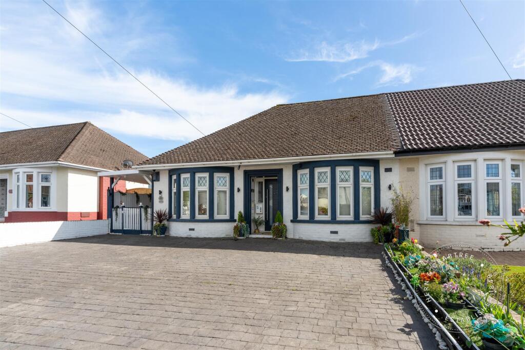 Tyn Y Parc Hern and Crabtree (6).jpg