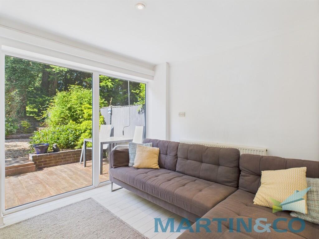 CAM01870G0-PR0168...