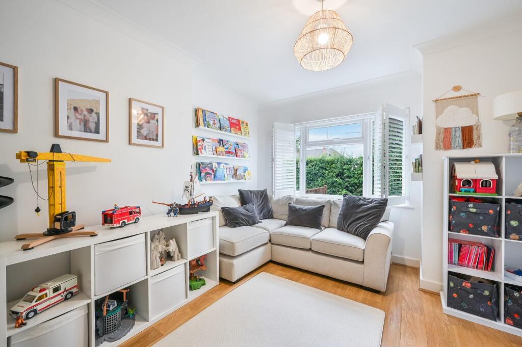 THE HAWTHORNS,  (9).jpg