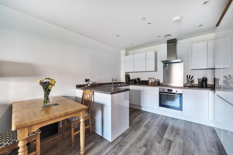 2 681e09a732c54 1285932 ARW 2