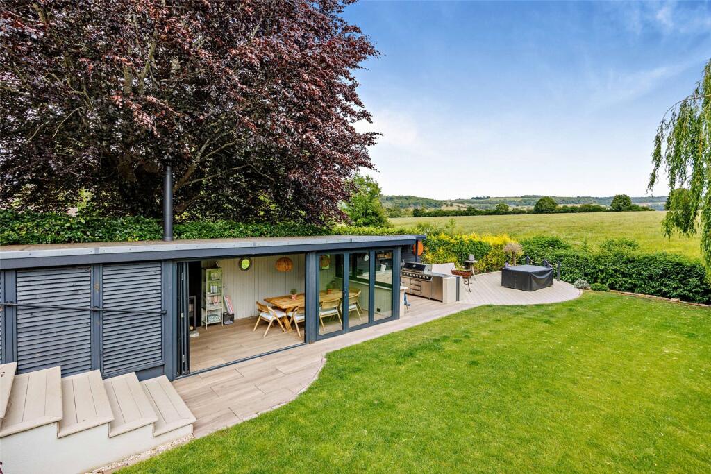 Large Garden Room