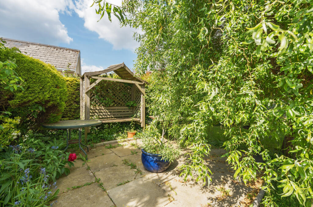 25-681e403f766fd-...