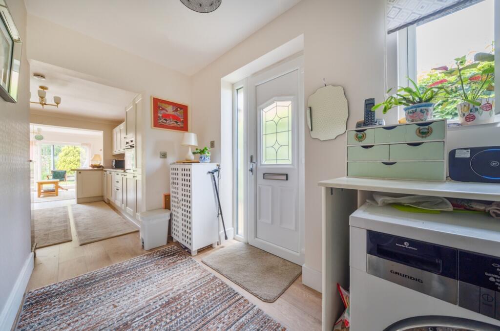 1305672-9-6849f77ae522e