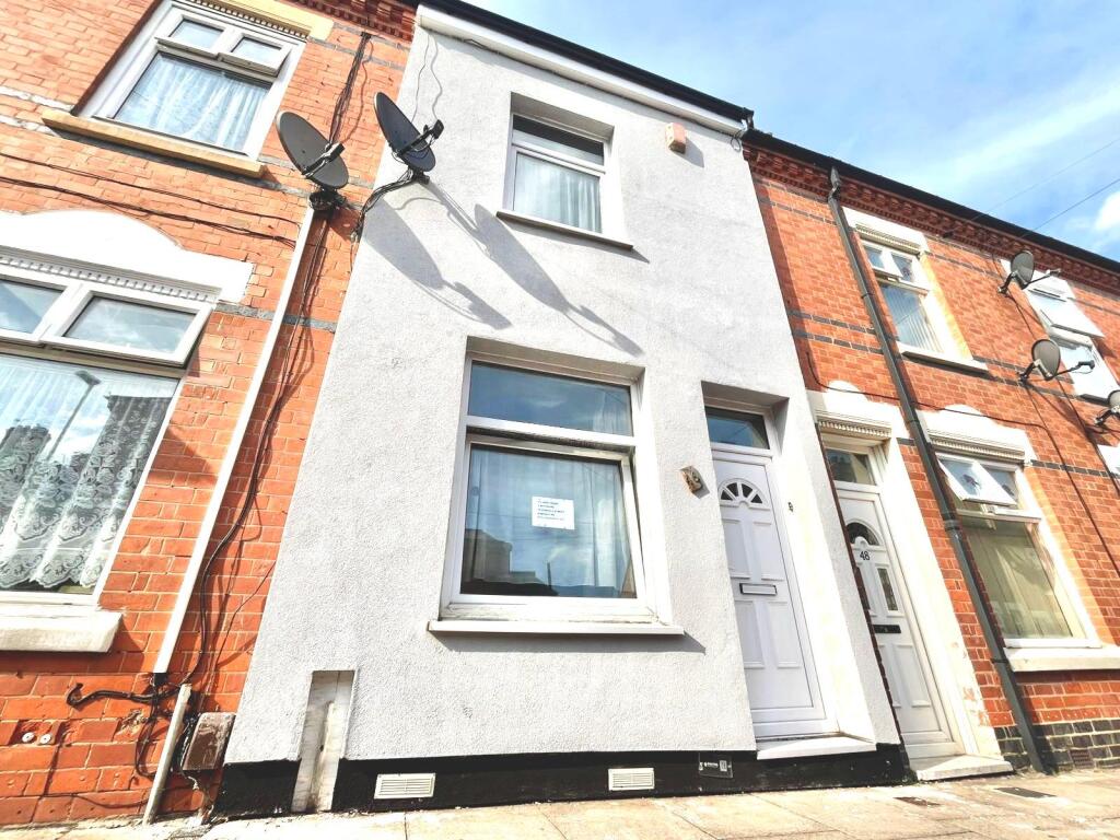 Four Bedroom Terraced House on Bonsall Street