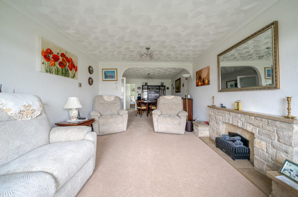 Living/Dining Room