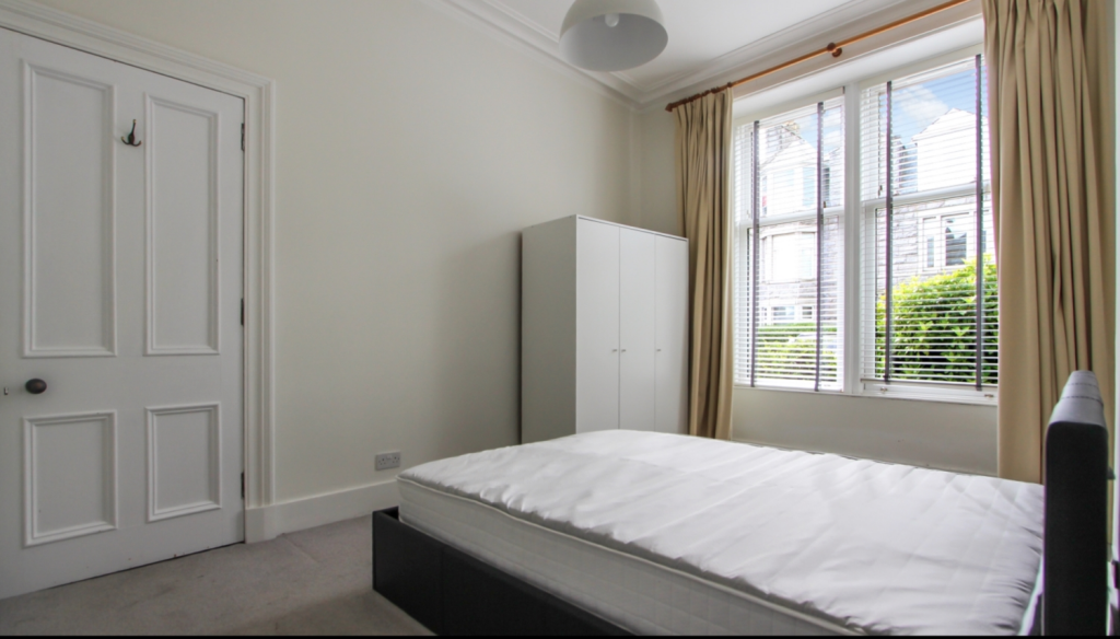 Screenshot 2025-10-15 at 23.54.45