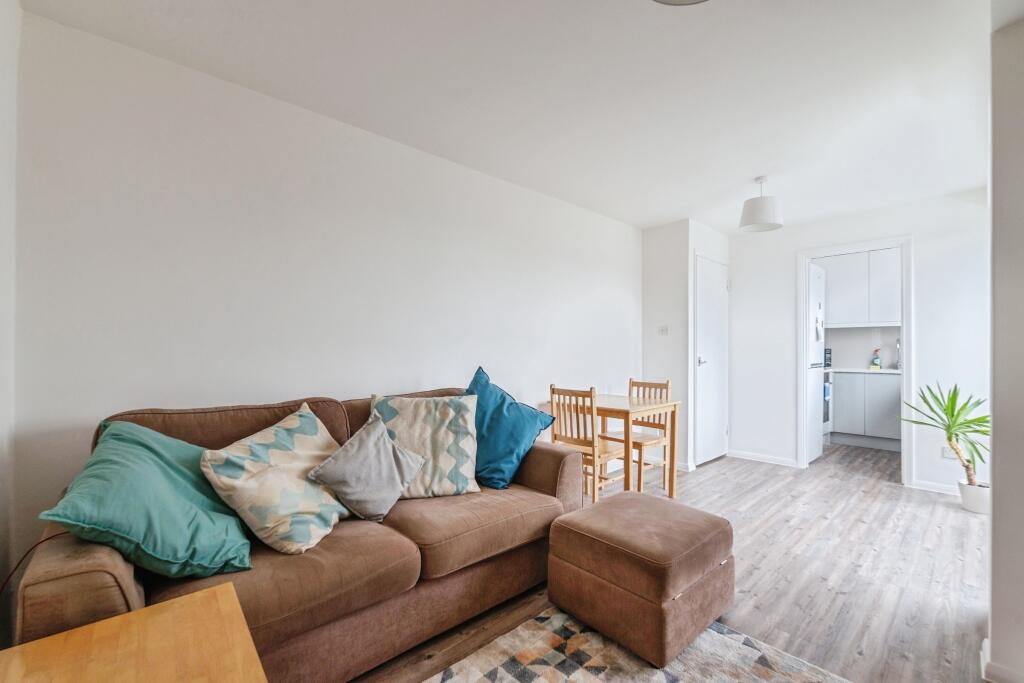 1a684bced208f011bae26045bd0f2004