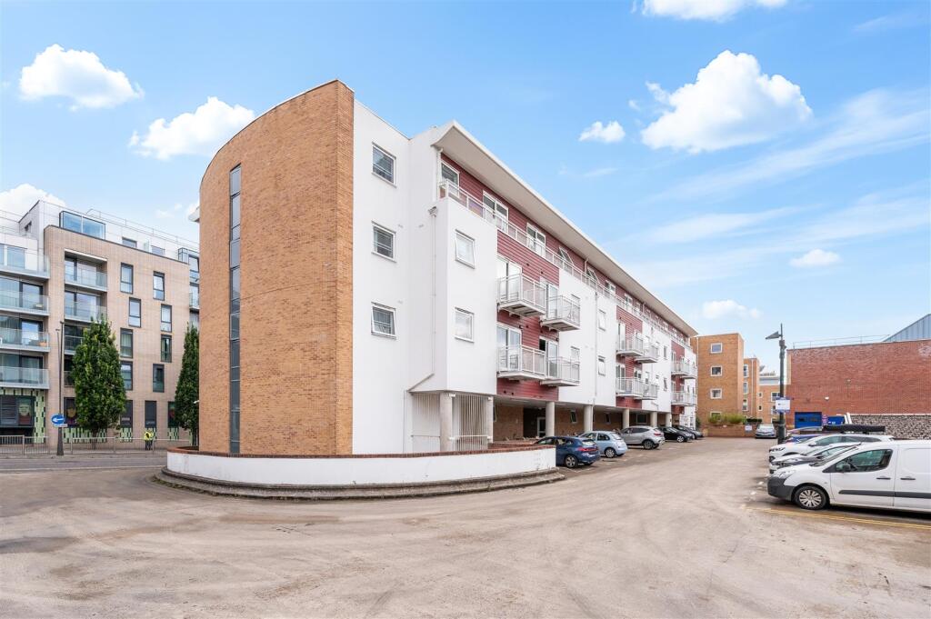 HUDSON HOUSE  (14).jpg