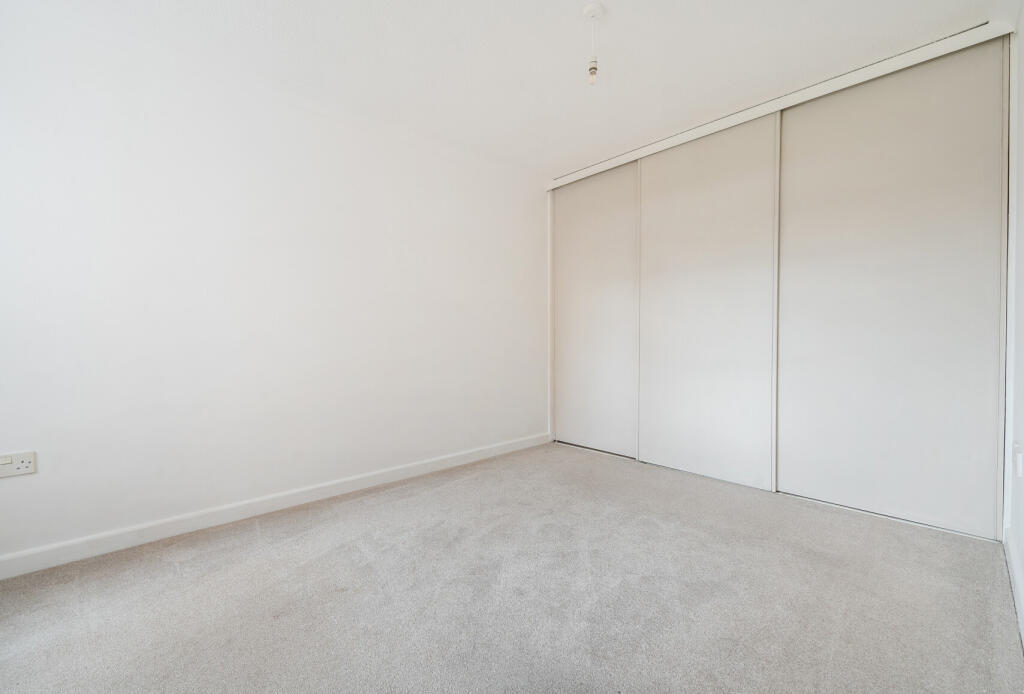 1354375-15-68c15d...