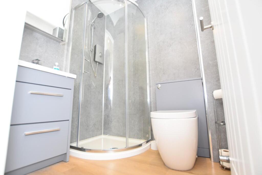 Ensuite.jpg