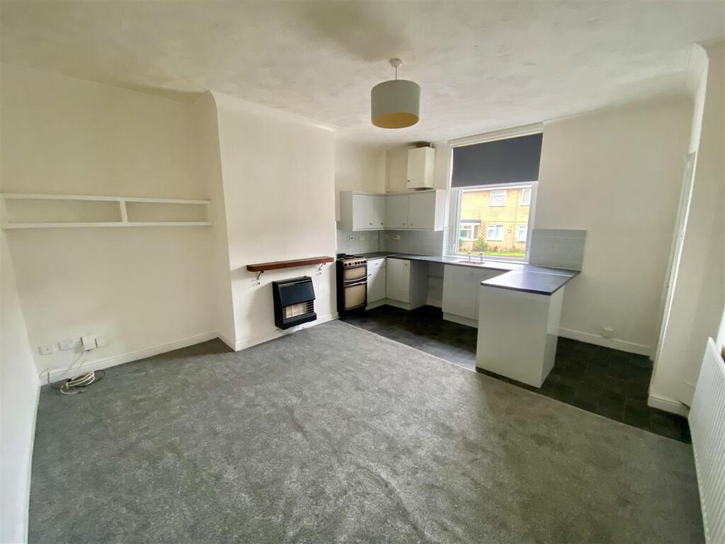 Bramleys Estate Agents - Shillbank Lane - Mirfield