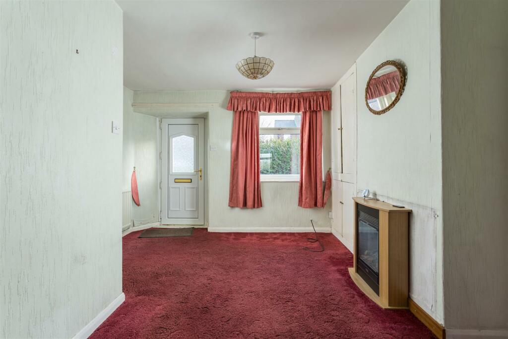 63 Scarborough Road-02.jpg