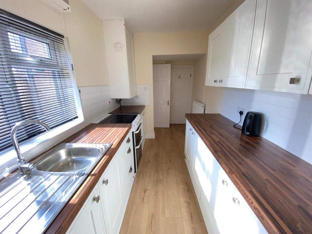 Kitchen..jpg