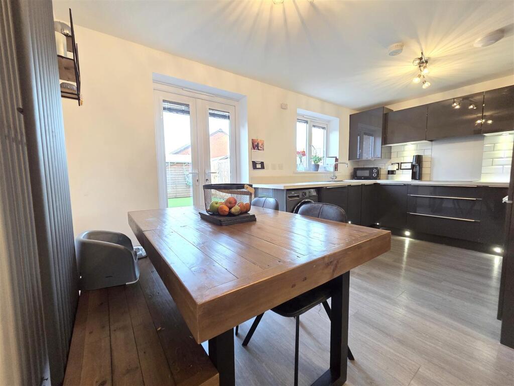 Kitchen Diner
