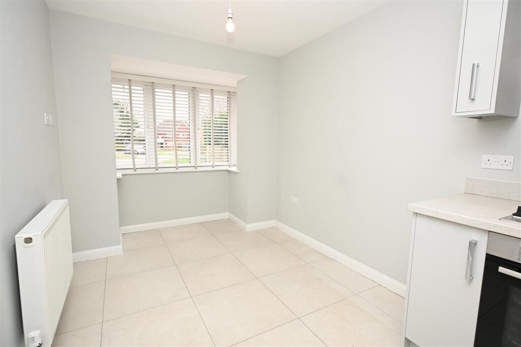 Kitchen/ dining room