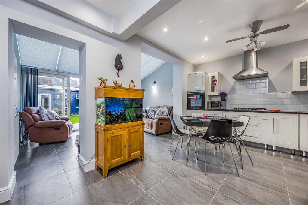 82 Lovett Road, Portsmouth-Small-PorticoMarketing-